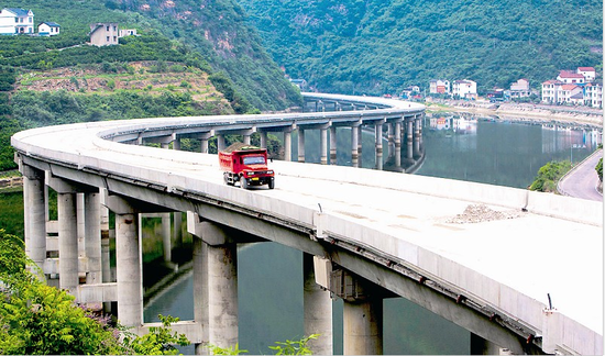 兴山建全国首条水上生态公路 预计7月底通车